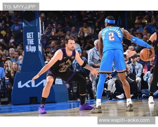 湖人29分惨败！雷迪克批判球队防卫紊乱 名嘴嘲讽东契奇被打成玩具